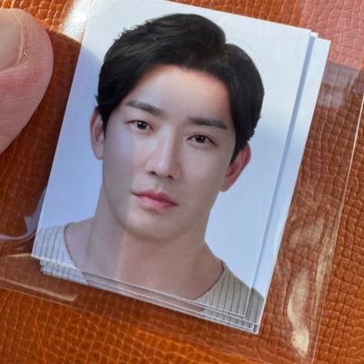 姓名: 醫生👨⚕️
理查德·王·李
職業:整骨師
學位: MB、MBBS、OS
愛好:♂️🚵🏻♀️🎳🏊🏻♂️🧘♂️🏋️♀️⛷️🎿
最喜歡的運動:🏀⛹️♂️🎳