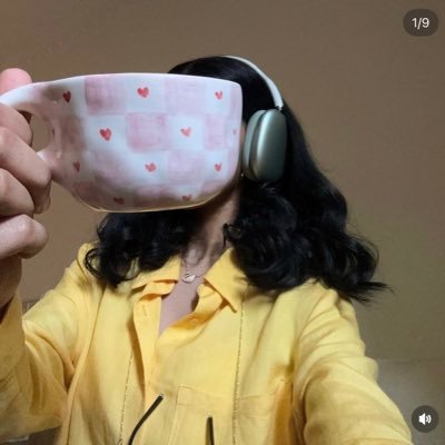 always_u_and_i's profile picture. 