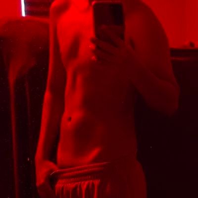 Mocha_Daddy999's profile picture. ✵25 ♒  ✵Just a pretty boy ✵DMs open