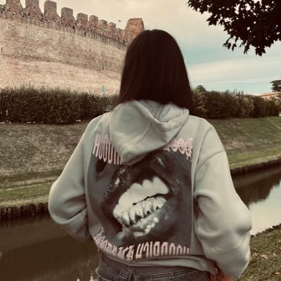 aries | simp as fvck | survived LOT and FITFWT | ig: vittoriaa.conte