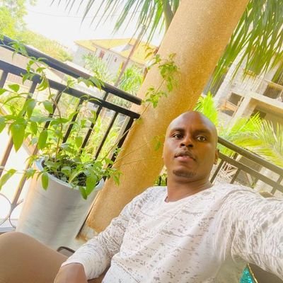 Blessed Ssalongo.. Marketer.. Manchester United fan..for i am a WWE fan, Jameson Lover.& basketball
April finest..