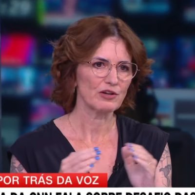 Intérprete. Tradutora. Jornalista. CNN Brasil. Família & gatos & Sopranos & Beatles & Smiths.