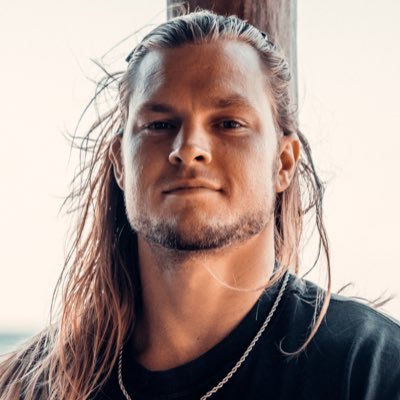 Movement coach and teacher of physical awareness and mental freedom
