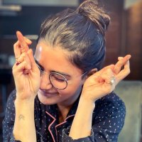 Mounika__here (@its__me__mouni) 's Twitter Profile Photo Mounika__here (@its__me__mouni) 's Twitter Profile Photo