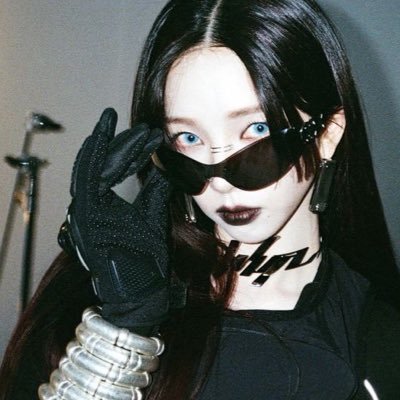 03 🚺 MY aespa → karinaよりのオルペン TXT → ヒュニンカイ BABYMONSTER → ローラ