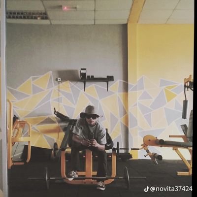 19Novita98's profile picture. Kekurangan