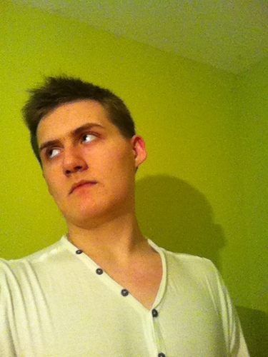 notbor3d's profile picture. I´m just a normal guy. I love Apple and am a big giants fan.                                            *Comedy is simply a funny way of being serious.