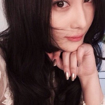 HildaNunez9563's profile picture. Living in a pineapple under the sea... without the pineapple or sea.