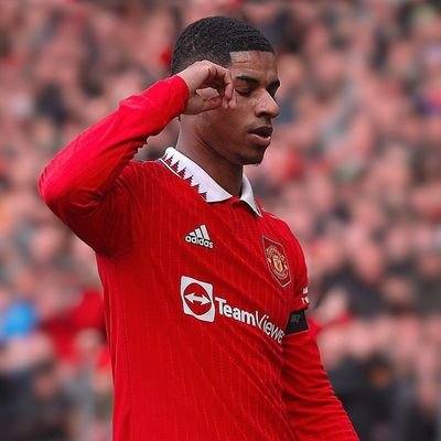 Upcoming artist 🎤
Legit Manchester United fan ⚽⚽
forgive me for being antisocial 😔😔