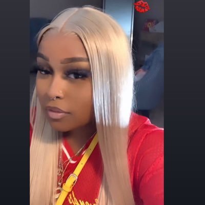 Alyssa’s Mommy👑 | Esthetician 🧖🏾♀️| WSSU| Owner of @StitchedSnatch1| go shop for all of your bundle and unit needs 👑