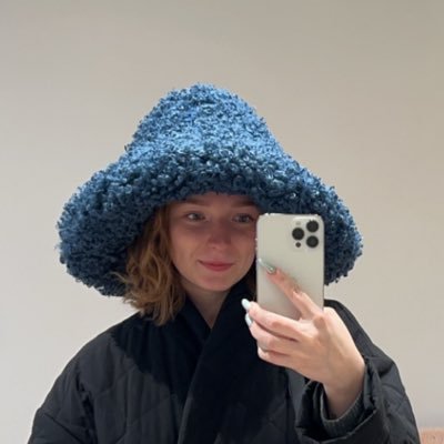 chrnvaaa's profile picture. 