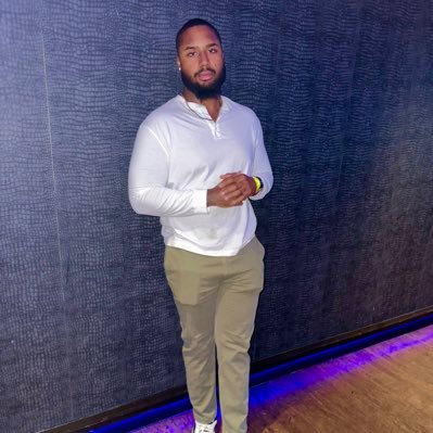 I got loved 1s to feed, a legacy to leave & God to please. 🎓 🎓| @ncatsuaggies Alumnus