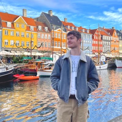 gay but pushing through it | 23 | he/him | somerset/manc