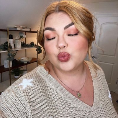 Ashleyhea12's profile picture. Dm me with your cashapp PayPal or Apple Pay and get blessed instantly ❤️❤️❤️