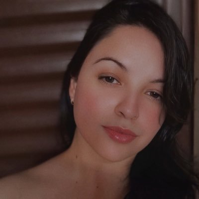 Fotógrafa, web designer e nas horas vagas jogadora de free fire, CWB/LDS 🐂