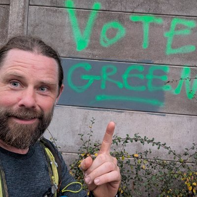 Dad, Cyclist, Inventor, @TheGreenParty, former Borough Councillor, keen runner, enthusiastic OCR participant, tree hugger, PhD Chemist, increasingly grumpy.