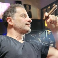 Eric B. Schorvitz (@ebschor) 's Twitter Profile