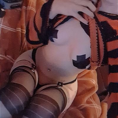 Crowboy477's profile picture. 🔞 NO MINORS!! || ftm || 21 || Check out my links😘
// $5 DM fee (with brand acceptions) //
findom~switch
