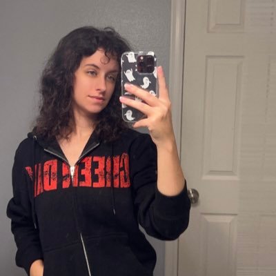 Pessimistic but ready to party but social anxiety || I do twitch mod things || 💍