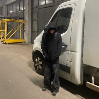 clmizi's profile picture. 