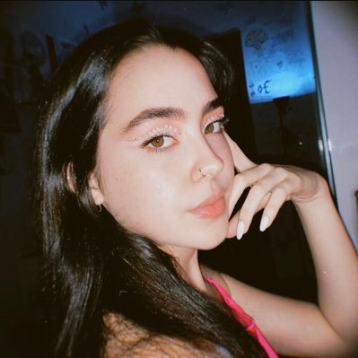 gabyalmeidasou's profile picture. aham