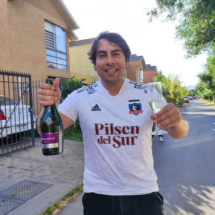 litoguru's profile picture. Netflix Man 😂, Socio CSD Colo Colo y fanático de The Walking Dead