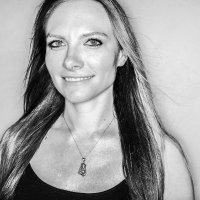 Meredith Wild (@wildmeredith) Twitter profile photo