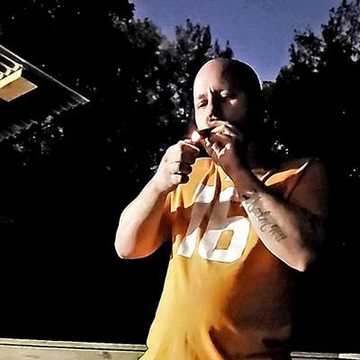 Tennessee Vols above all!! 🏀🏈⚾️
#49ers #Yankees #Grizzlies