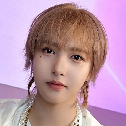 FAN ACCOUNT✨
#RENJUN #런쥔 💛
aku pindah ke acc ini yaa skrng @jeongpeachy972