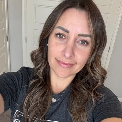 PK/Kinder IST • Former Pre-K Collab Teacher🖍✂️🖌🧩 • Mom to one amazing girl💗
