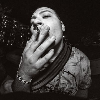 Dragon Rage!😈😈😈he/him/pan/26/🇲🇽A&R of Trashbeast Collective.
Rapper and Producer.
links:
https://t.co/g4RjRwxsW4
Bookings: Trashbeasts@gmail.com