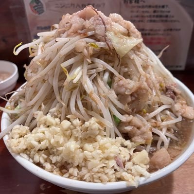 ippaitabetai320's profile picture. 愛媛のラーメン女子🍜インスタメインでやってます🧛‍♀️ 🍜/🏀/🎤/🍚