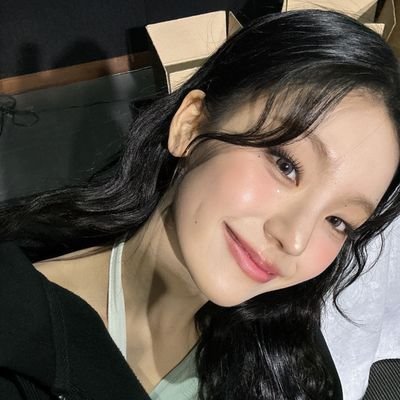 ArmadoItz's profile picture. M20//new to knsfw//dms open//DM for k-pop roleplay//favorites are yunjin, yeji, yuna