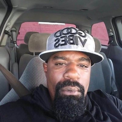 LinwoodDavisJr5's profile picture. 
