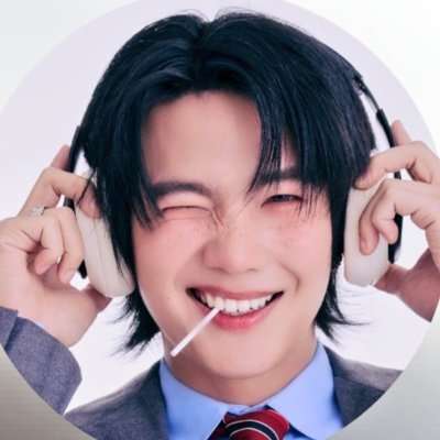 Arixelzz's profile picture. ◦•●◉✿ BYL (💙) and ARMY (💜) ✿◉●•◦