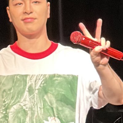 jnjnjnjnjnj555's profile picture. iKONIC / TREASURE MAKER