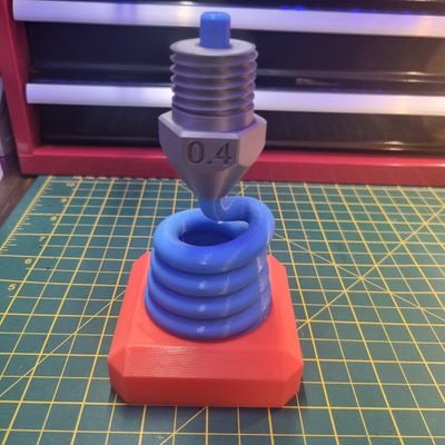 #hotmakes #ppe4nhs #3dprinting #smrrf
3d printer/maker/tinkering... never level the bed....no blue smoke allowed..always looking for inspiration