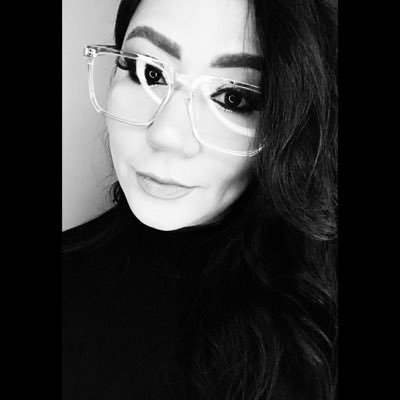 No tolero gente falsa y mentirosa. Honro la amistad verdadera. Auténtica. Eliminar para iluminar. Sarcástica. Misticismo. Libros. Filosofía. Poesía.♡🚫PORN