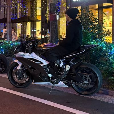 ayatoct_jp's profile picture. KYOTO 22yo / yzf-r6 13s 🏍️#カーラッピング職人    車も2台乗ってるよ😁