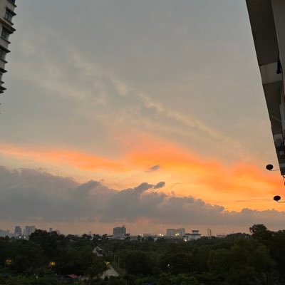 fatinn_alieya's profile picture. life must go on 🌈