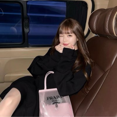 R__secret074's profile picture. 🐚🐦専用💛💜