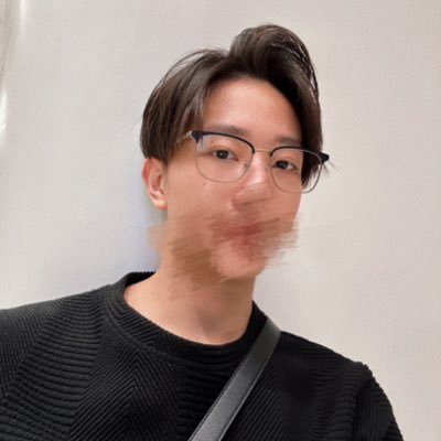 B_B_33333's profile picture. 已婚(已報備)，異性戀，171/60/34y 無聊人/不愛文字聊天/愛聽音訊視訊/歡迎認識我們❤️  #喜好研究各種人性 #愛喝酒
