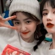 yui654031452347's profile picture. 