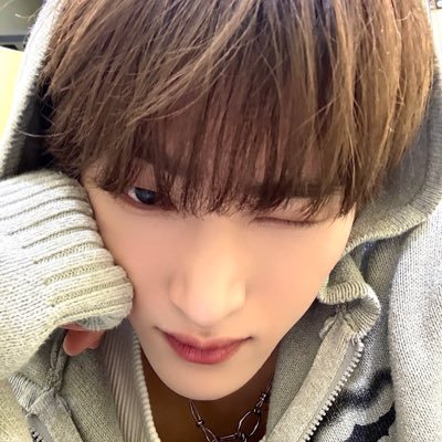 HoldMINClose703's profile picture. For #유민