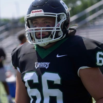 Hudson Valley Community College ‘26 | Center/Guard | 6’1 265 | 3.8 GPA Phone: 978-320-6173