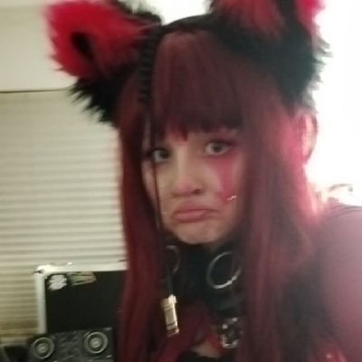 Spicy content creator🌶️💦
queer hyperpoop DJ stoner Scorpio gang