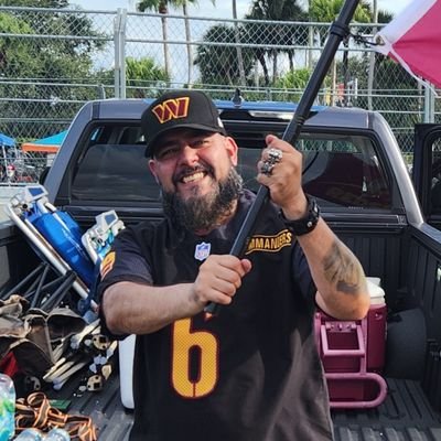 Artist,Vampire,Gamer,Bartender,Actor, Podcasts,#HTTR,RetiredProWrestler,Stocks, Crypto,Guns,Cosplay,LeaderoftheAlcoholobots https://t.co/kmaCYjWOmz