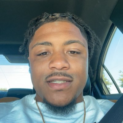 dpage04's profile picture. 