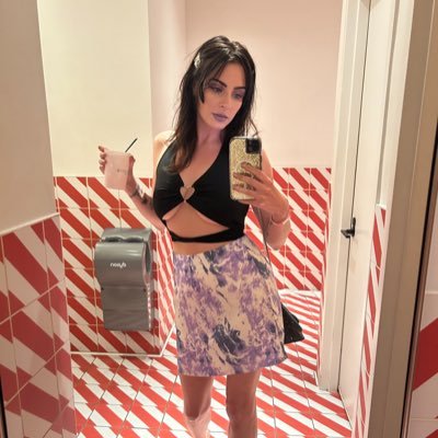 writer. gay. weird. ✍️ Daily Beast, Slate, Guardian, Playboy, Bust, Paste, Spin, Salon, etc. Columbia Journal 2023 Nonfiction Prize Winner.
