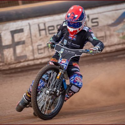 Emerson Betty Racing• British Youth 250cc rider